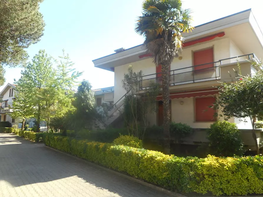 Immagine 13 di Appartamento in affitto  a Massa