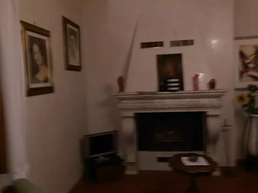 Immagine 12 di Casa colonica in vendita  a Villafranca In Lunigiana