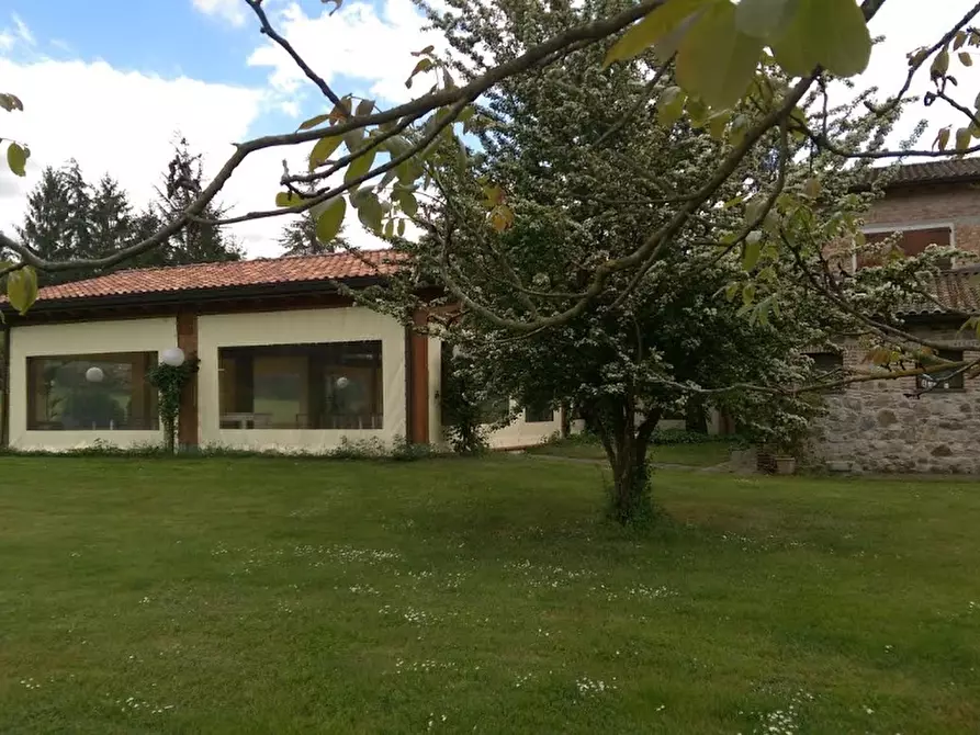 Immagine 37 di Casa colonica in vendita  a Villafranca In Lunigiana