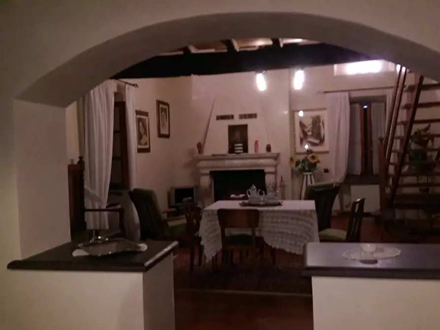 Immagine 13 di Casa colonica in vendita  a Villafranca In Lunigiana