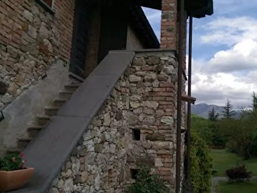 Immagine 33 di Casa colonica in vendita  a Villafranca In Lunigiana