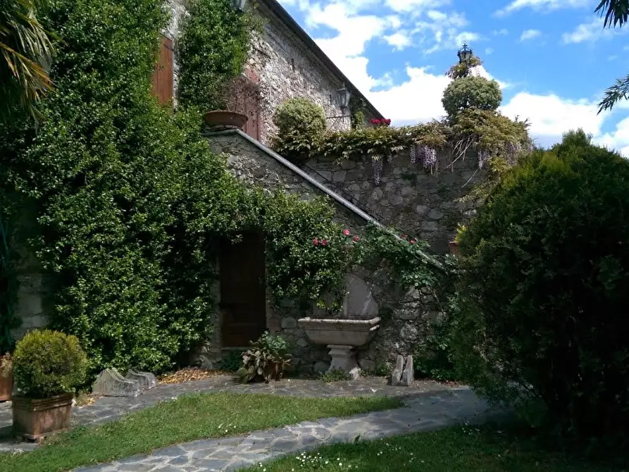 Immagine 54 di Casa colonica in vendita  a Villafranca In Lunigiana