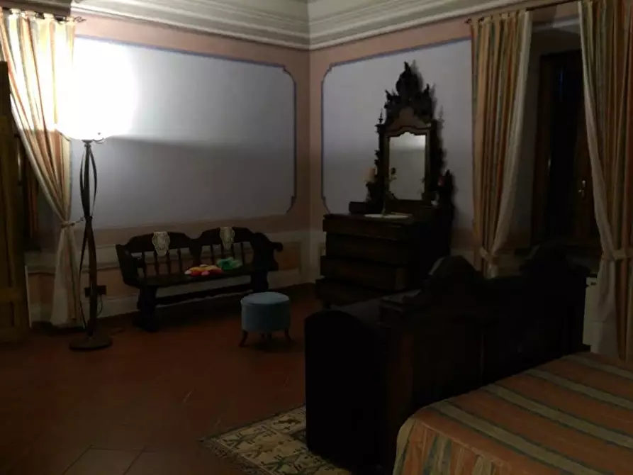 Immagine 9 di Casa colonica in vendita  a Villafranca In Lunigiana