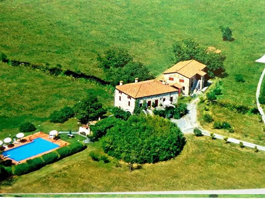 Immagine 55 di Casa colonica in vendita  a Villafranca In Lunigiana