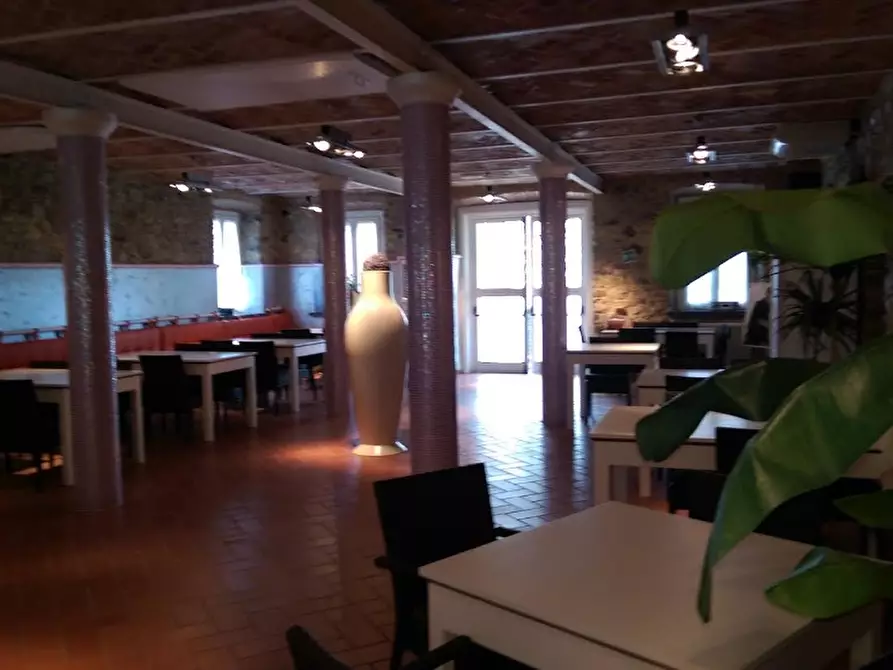 Immagine 4 di Casa colonica in vendita  a Villafranca In Lunigiana