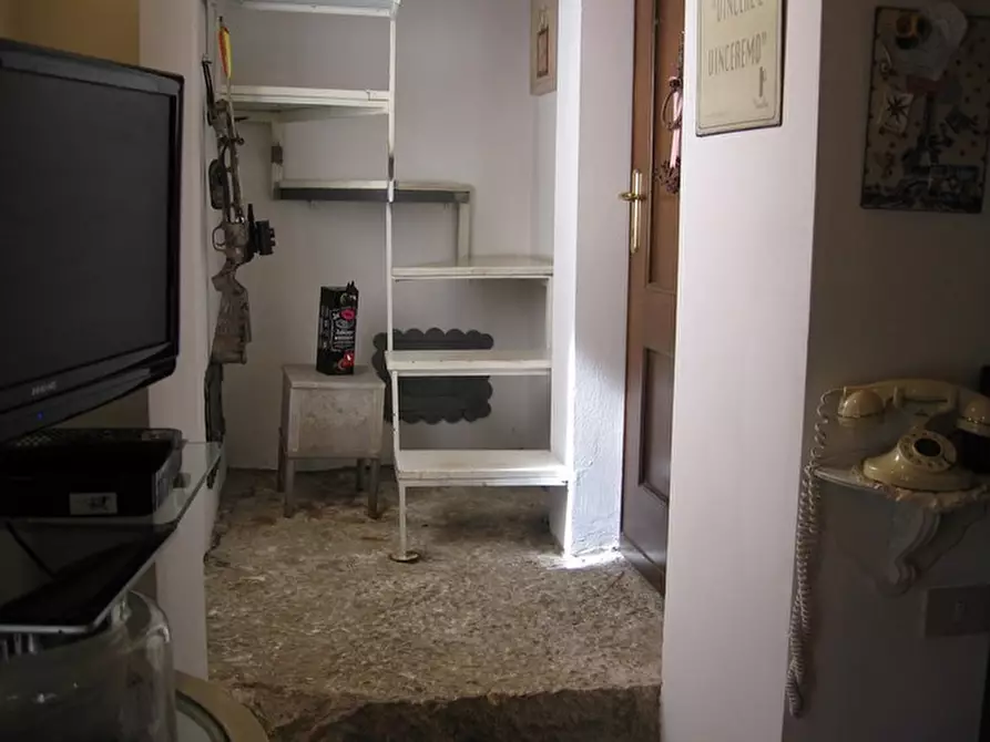 Immagine 9 di Terratetto in vendita  a Massa