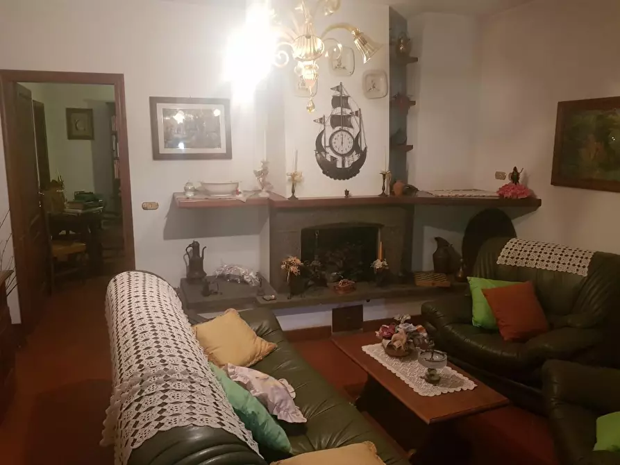 Immagine 13 di Casa colonica in vendita  a Terricciola