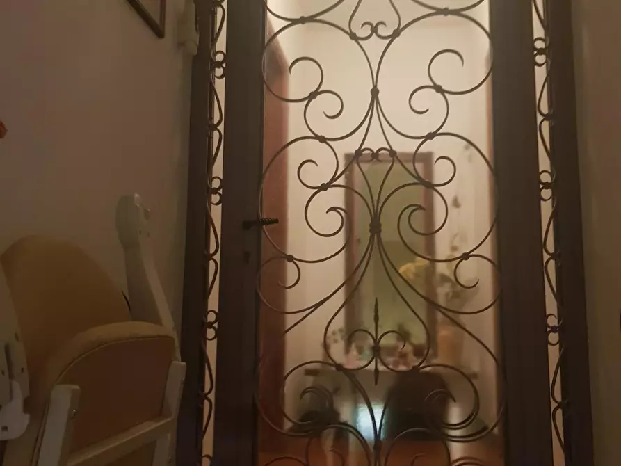 Immagine 16 di Casa colonica in vendita  a Terricciola