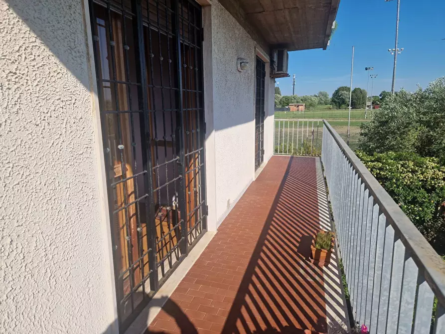 Immagine 25 di Villetta a schiera in vendita  a Pisa