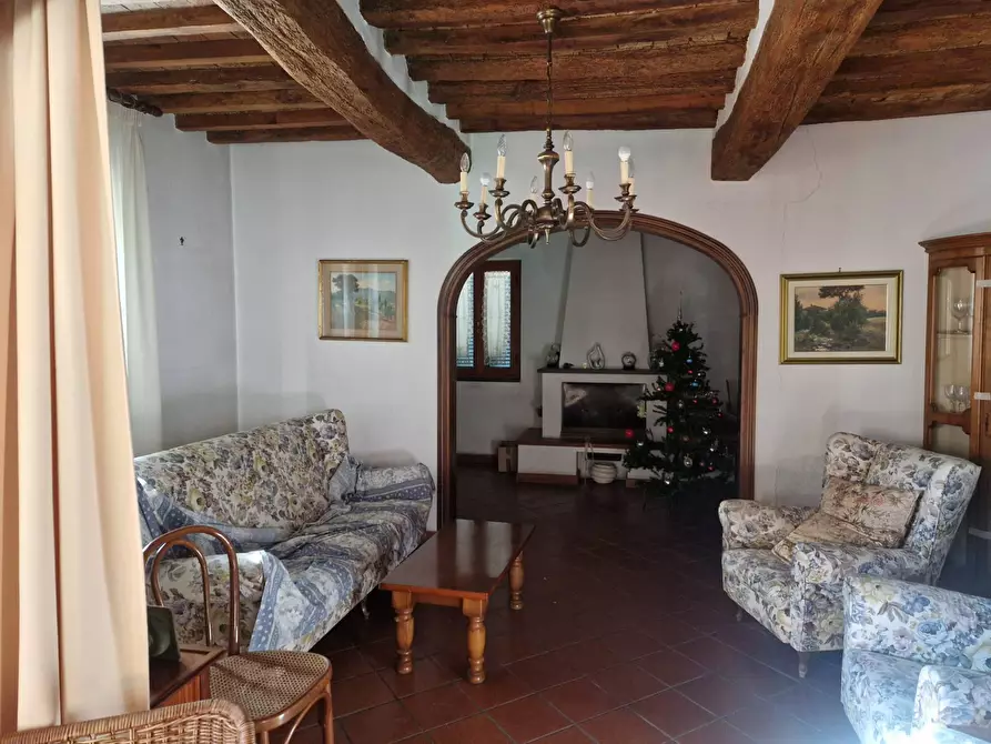 Immagine 9 di Rustico / casale in vendita  a Cascina