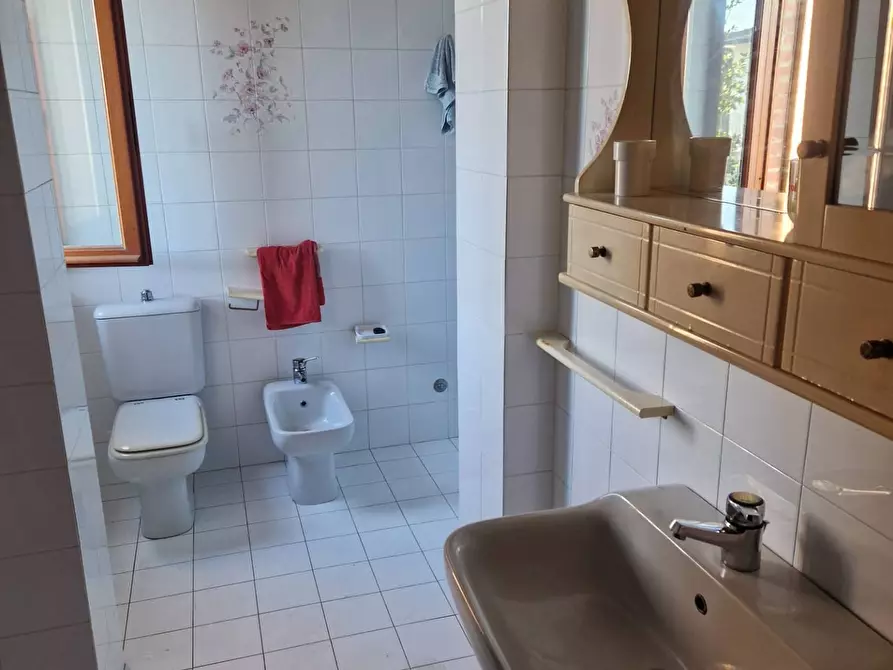 Immagine 11 di Rustico / casale in vendita  a Cascina