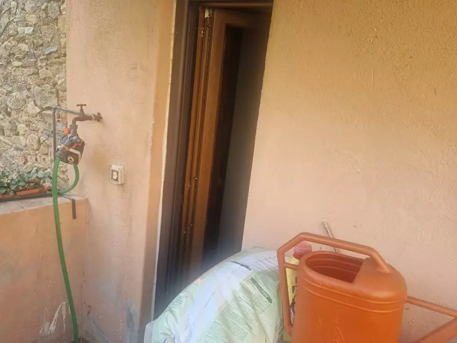 Immagine 17 di Rustico / casale in vendita  a Calci