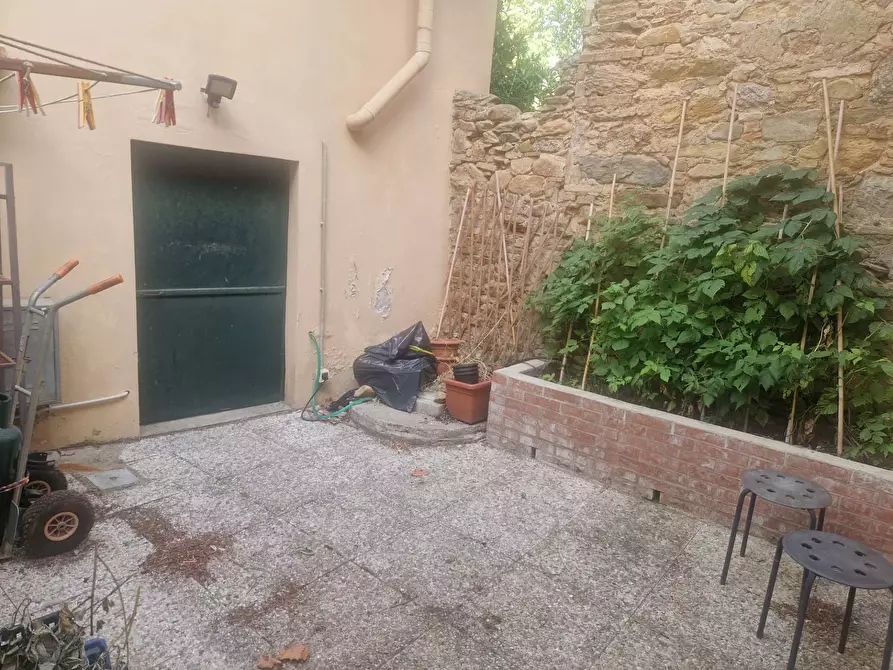 Immagine 8 di Rustico / casale in vendita  a Calci