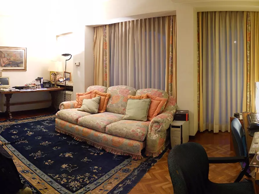 Immagine 14 di Villa in vendita  a Lucca