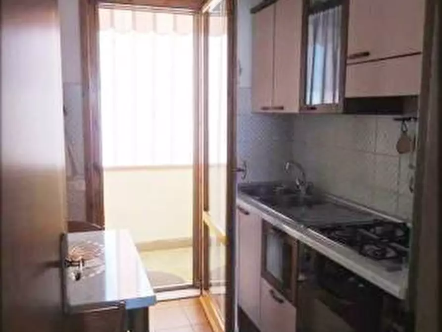 Immagine 3 di Appartamento in vendita  a Viareggio