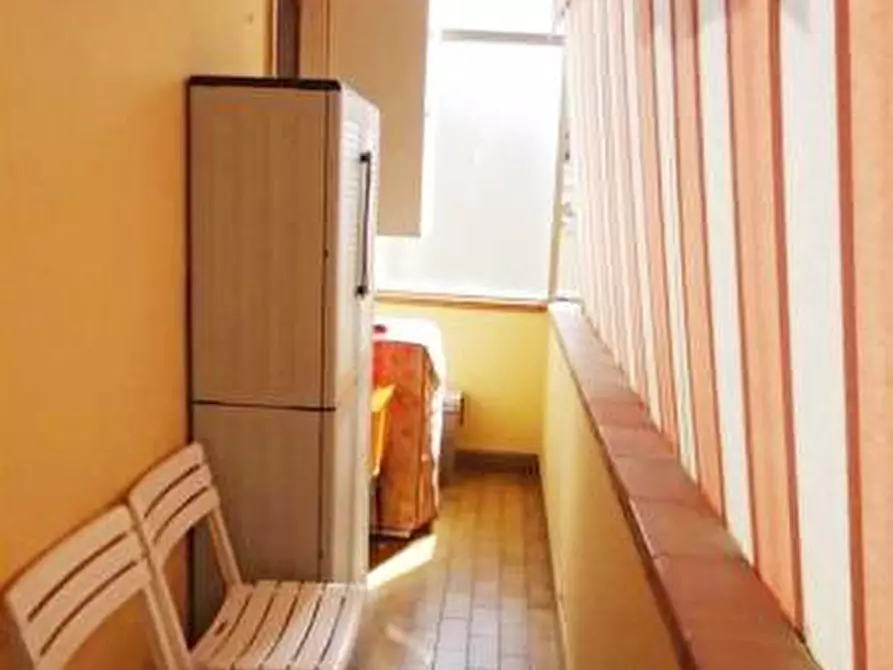 Immagine 4 di Appartamento in vendita  a Viareggio