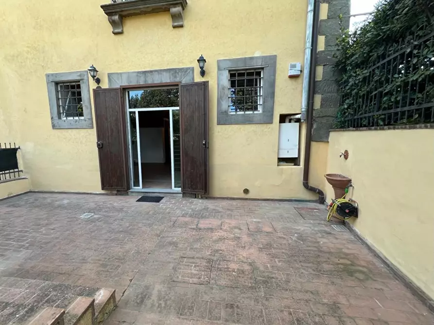 Immagine 17 di Casa colonica in vendita  a Empoli