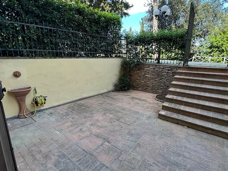 Immagine 3 di Casa colonica in vendita  a Empoli