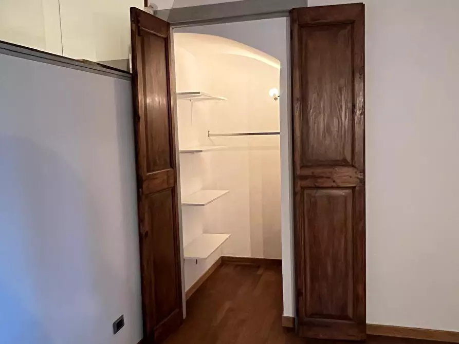 Immagine 25 di Casa colonica in vendita  a Empoli