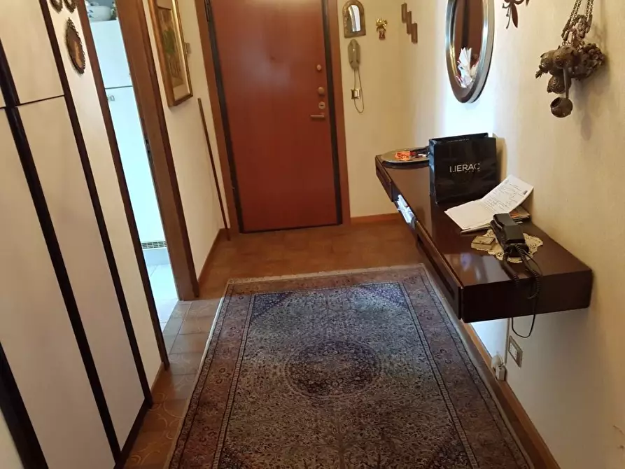 Immagine 5 di Mansarda in vendita  a Massa