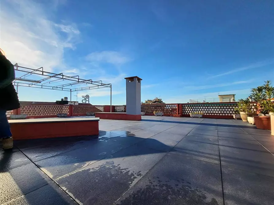 Immagine 11 di Mansarda in vendita  a Massa