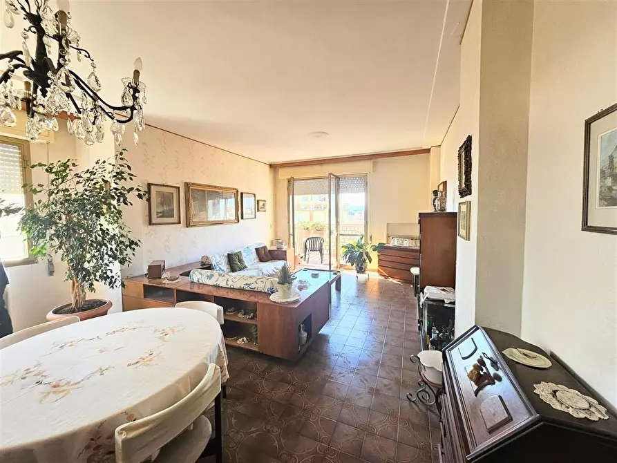 Immagine 27 di Mansarda in vendita  a Massa