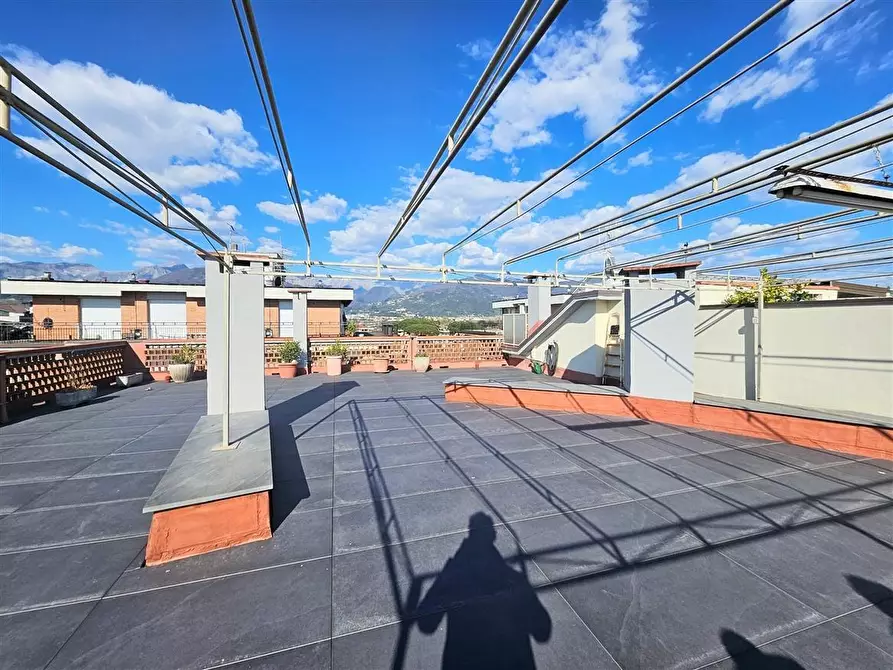 Immagine 19 di Mansarda in vendita  a Massa