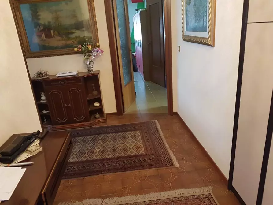 Immagine 4 di Mansarda in vendita  a Massa