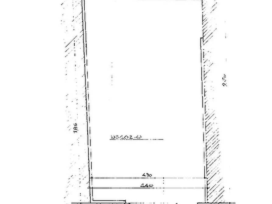 Immagine 5 di Locale commerciale in vendita  a Pontedera