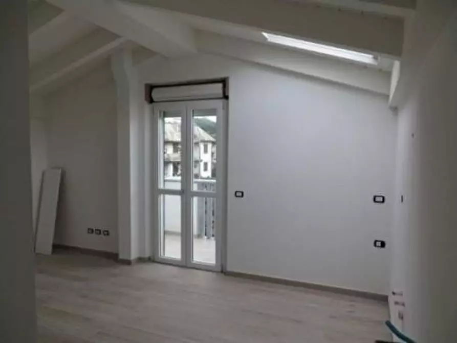 Immagine 31 di Villa in vendita  a Montignoso