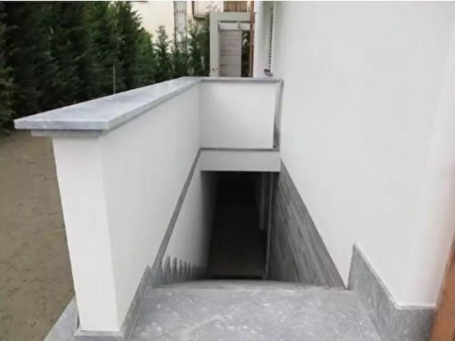 Immagine 13 di Villa in vendita  a Montignoso