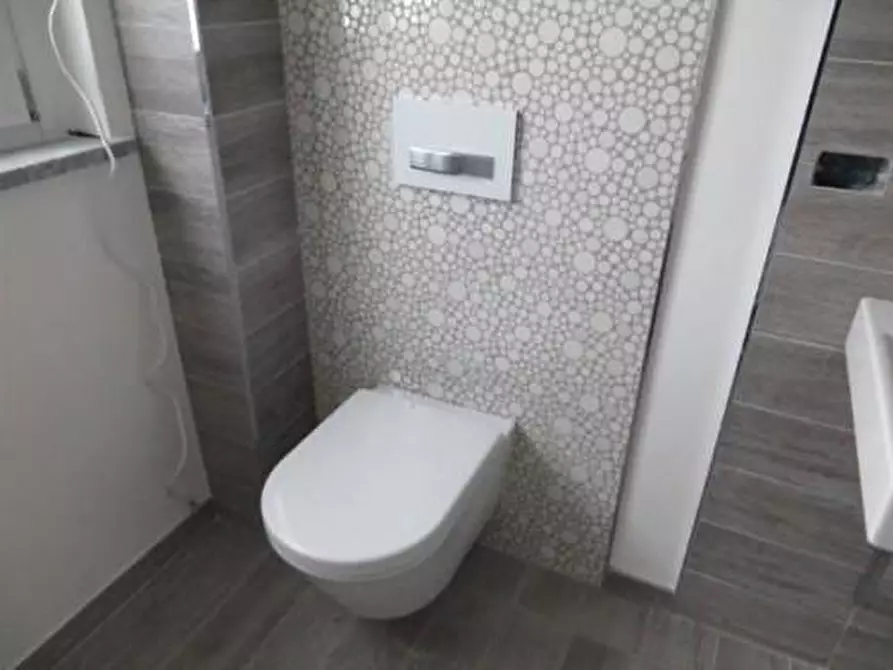 Immagine 20 di Villa in vendita  a Montignoso