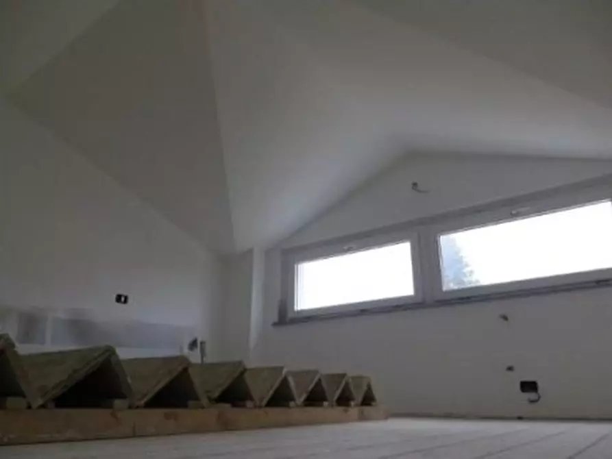 Immagine 36 di Villa in vendita  a Montignoso