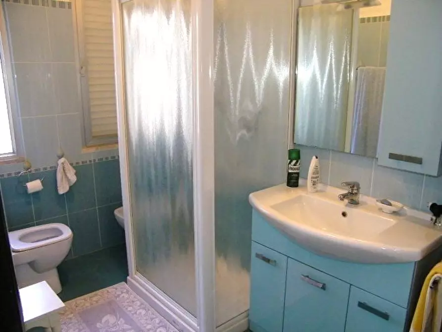 Immagine 16 di Villetta a schiera in vendita  a Montignoso