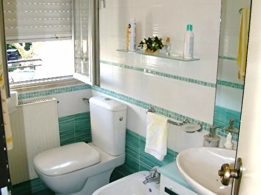 Immagine 13 di Villetta a schiera in vendita  a Montignoso