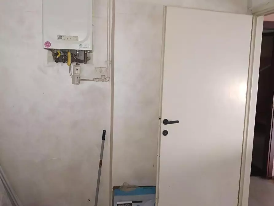 Immagine 21 di Appartamento in vendita  a Pontedera