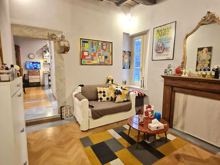 Immagine 13 di Appartamento in affitto  a Carrara