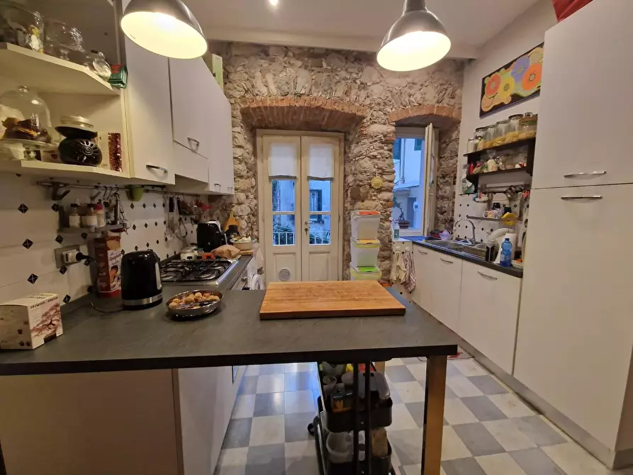 Immagine 8 di Appartamento in affitto  a Carrara