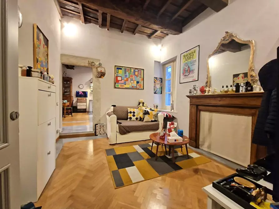 Immagine 14 di Appartamento in affitto  a Carrara