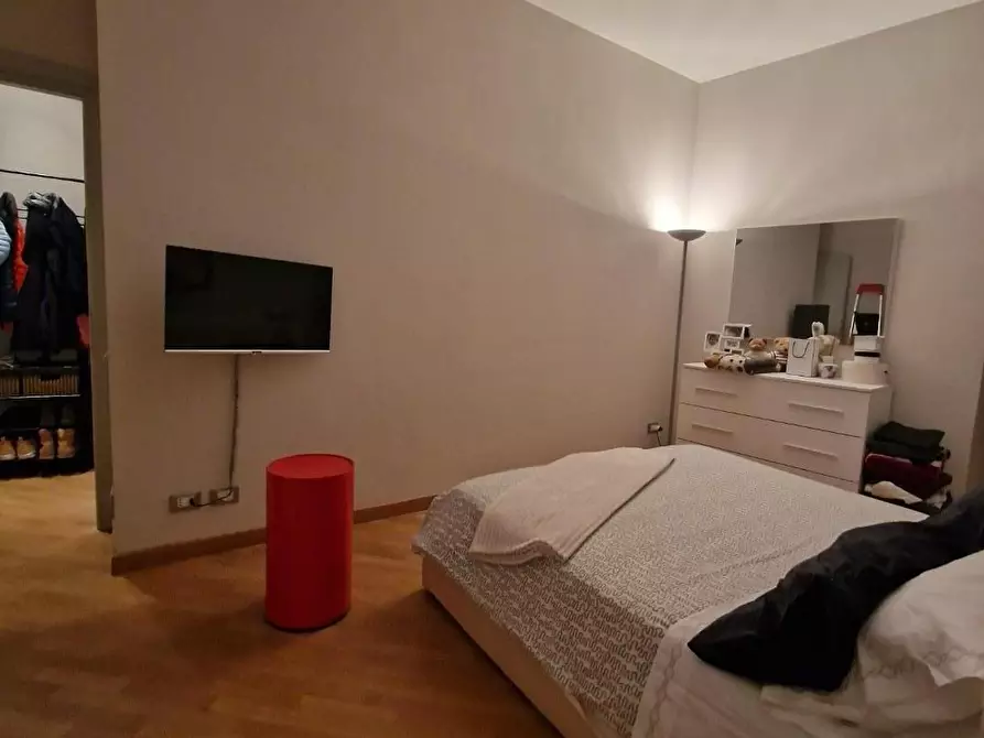 Immagine 5 di Appartamento in affitto  a Carrara