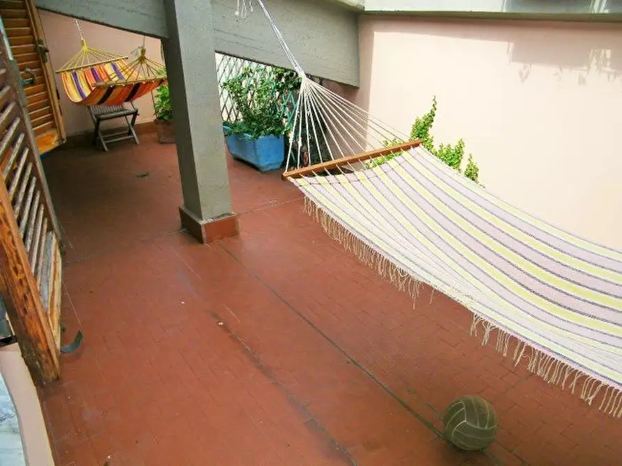 Immagine 10 di Appartamento in vendita  a Massa