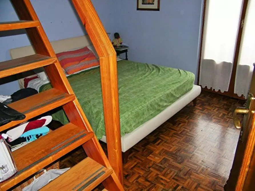 Immagine 6 di Appartamento in vendita  a Massa