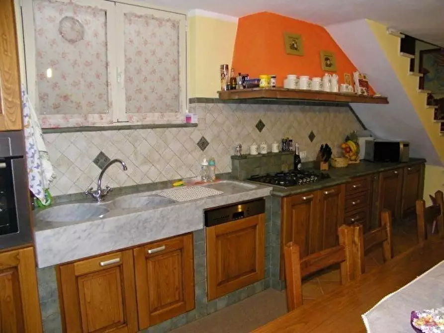 Immagine 12 di Villetta a schiera in vendita  a Massa