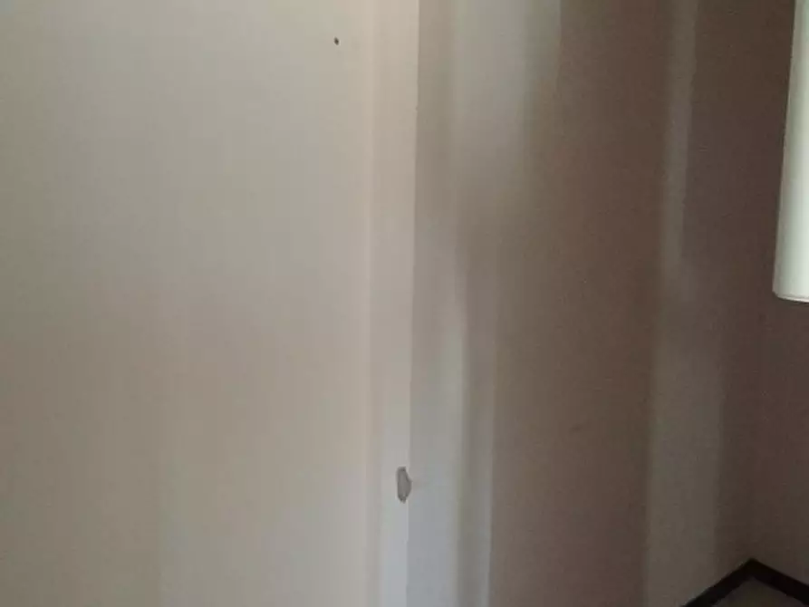 Immagine 10 di Ufficio in affitto  a Ponsacco