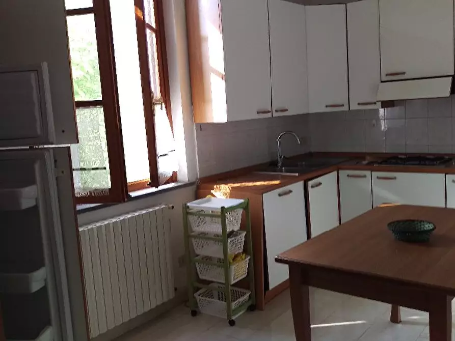 Immagine 2 di Appartamento in affitto  a Cascina