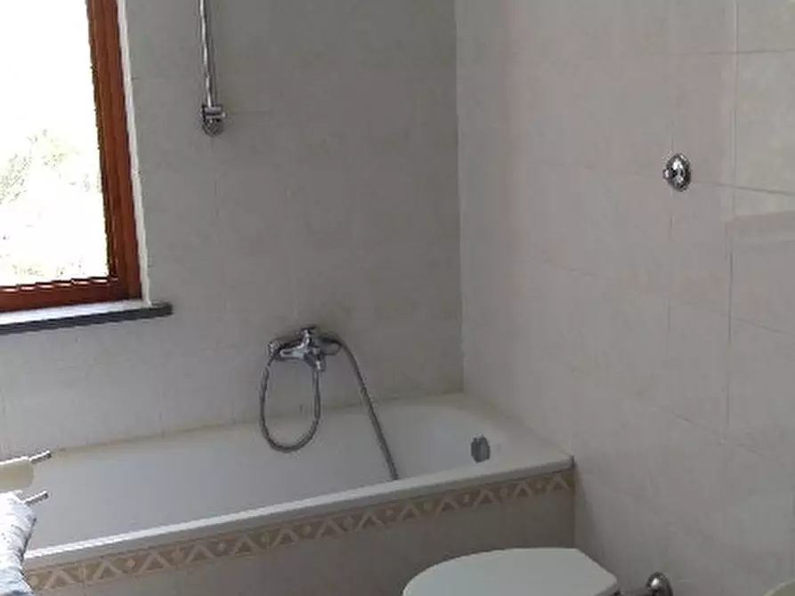 Immagine 3 di Appartamento in affitto  a Cascina