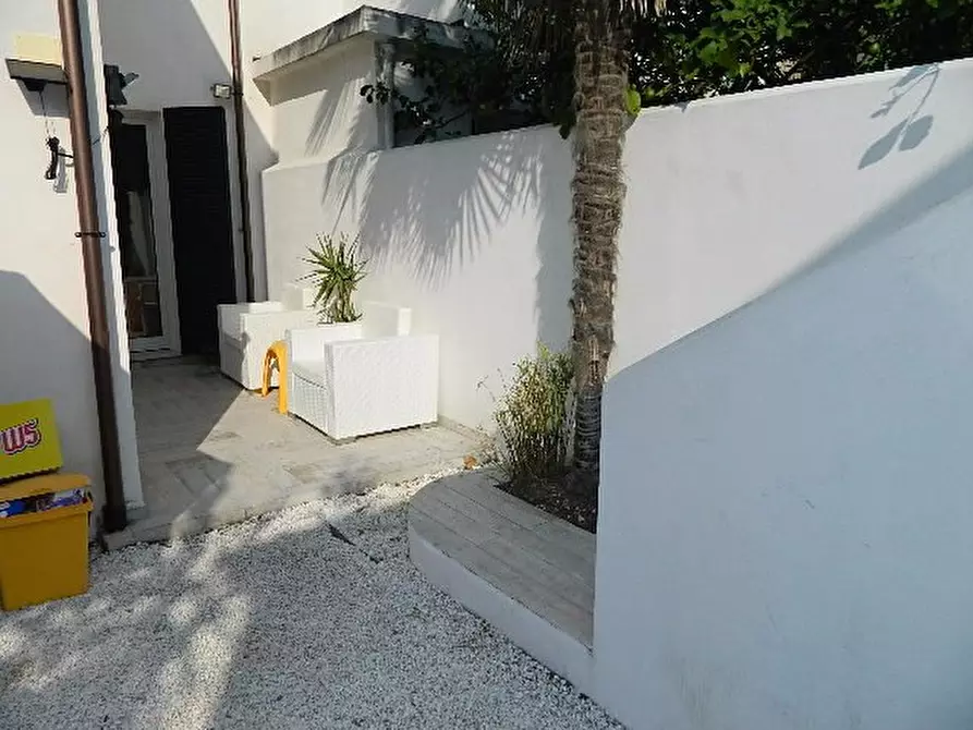 Immagine 29 di Casa semindipendente in vendita  a Carrara