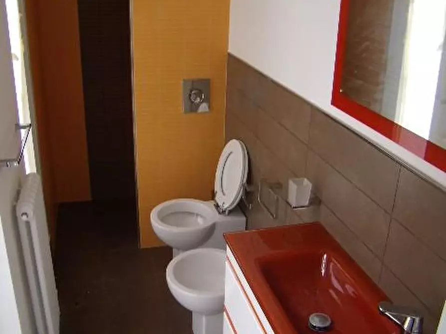 Immagine 56 di Casa semindipendente in vendita  a Carrara