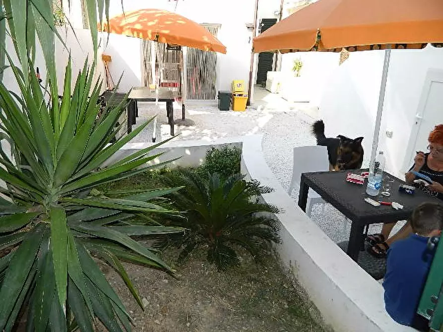 Immagine 36 di Casa semindipendente in vendita  a Carrara