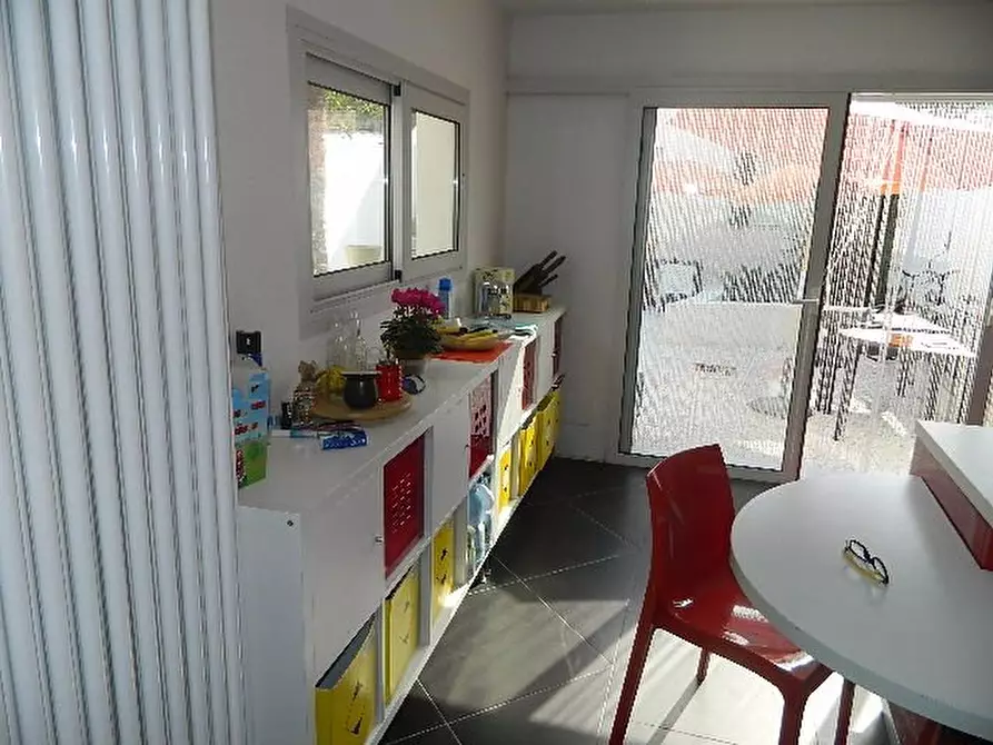 Immagine 15 di Casa semindipendente in vendita  a Carrara